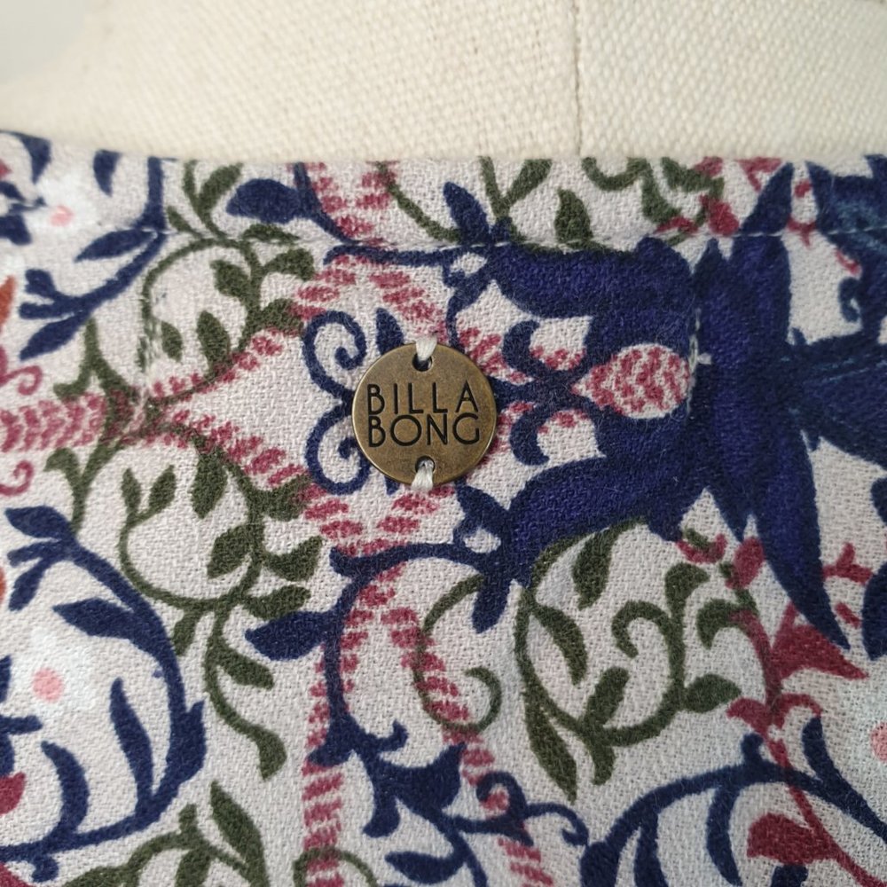 Billabong | Size 12 | 100% Rayon 3/4 Sleeve Wrap Look V-Neck Floral Short Dress - Picture 8 of 9